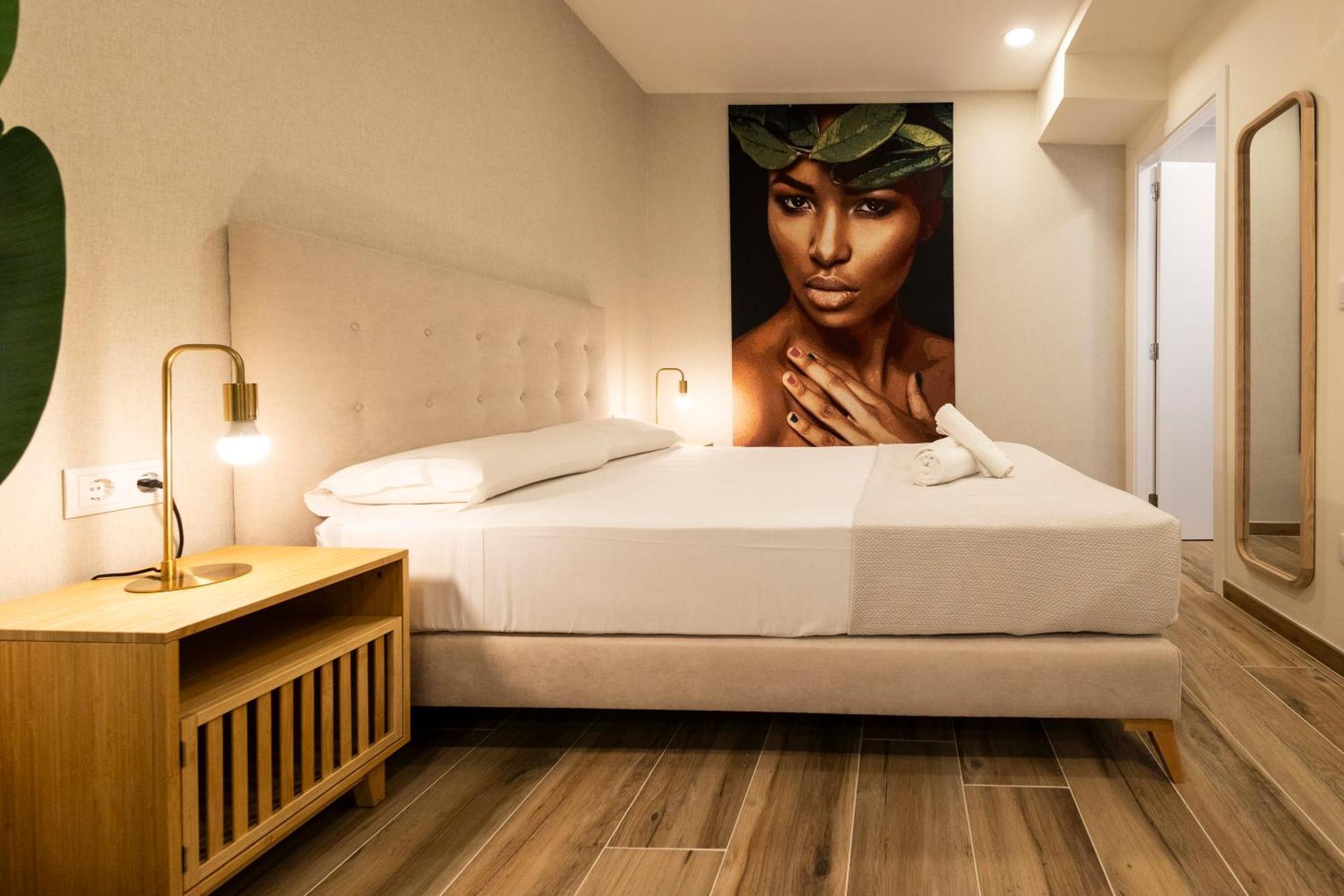 Cortes Suites By Concept Flats Valencia Buitenkant foto