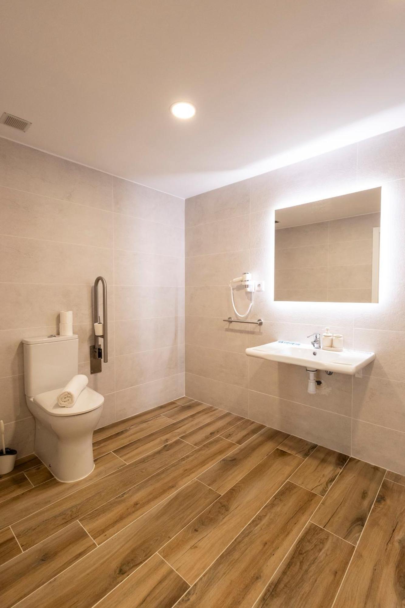 Cortes Suites By Concept Flats Valencia Buitenkant foto