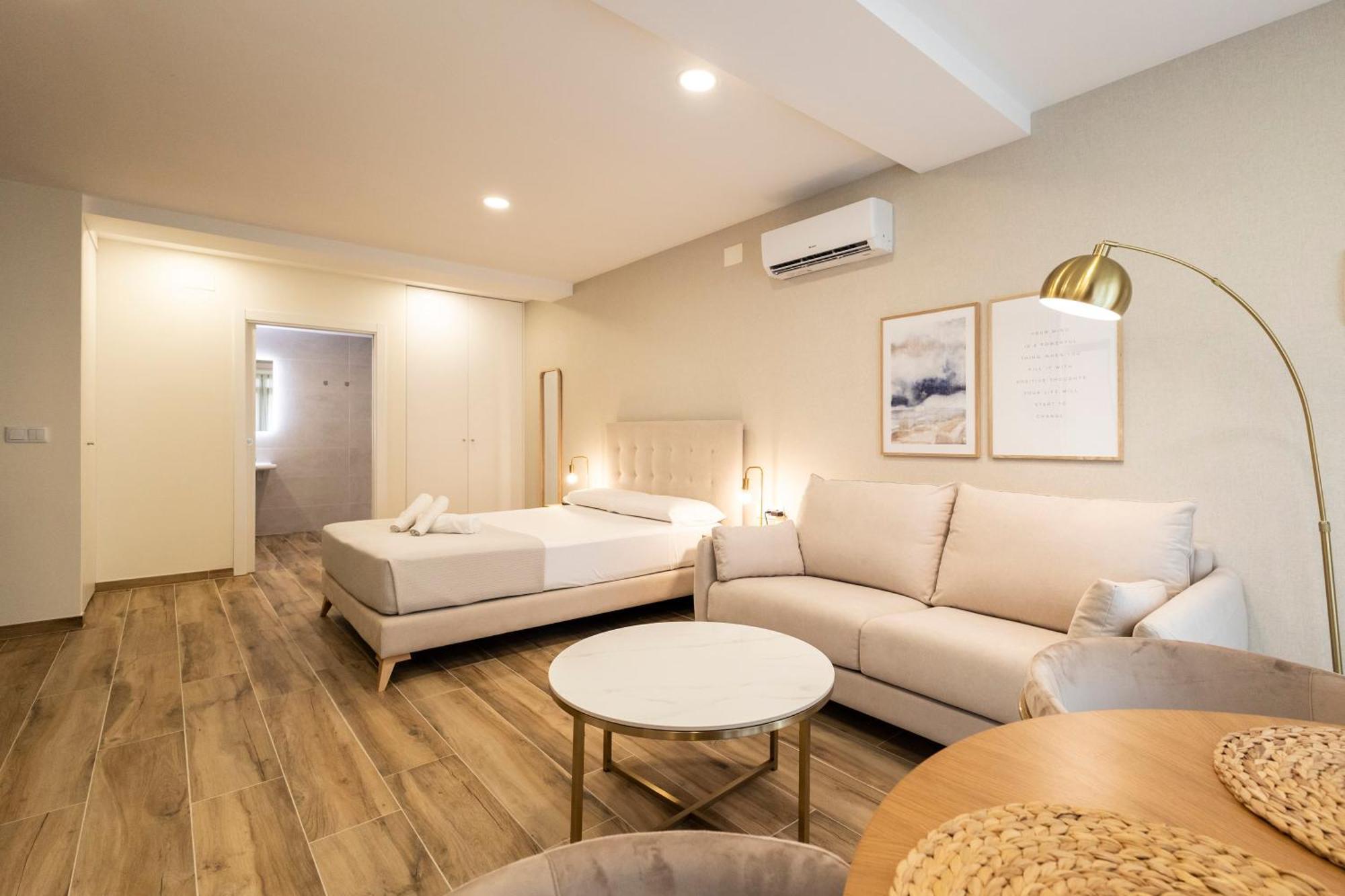 Cortes Suites By Concept Flats Valencia Buitenkant foto
